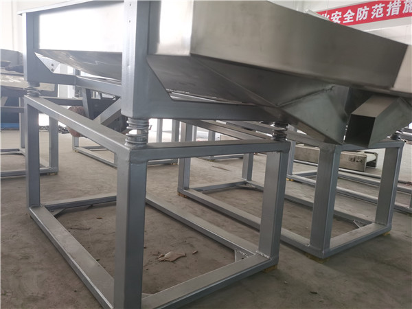 山東連續(xù)油炸機停止工作后的清理工作